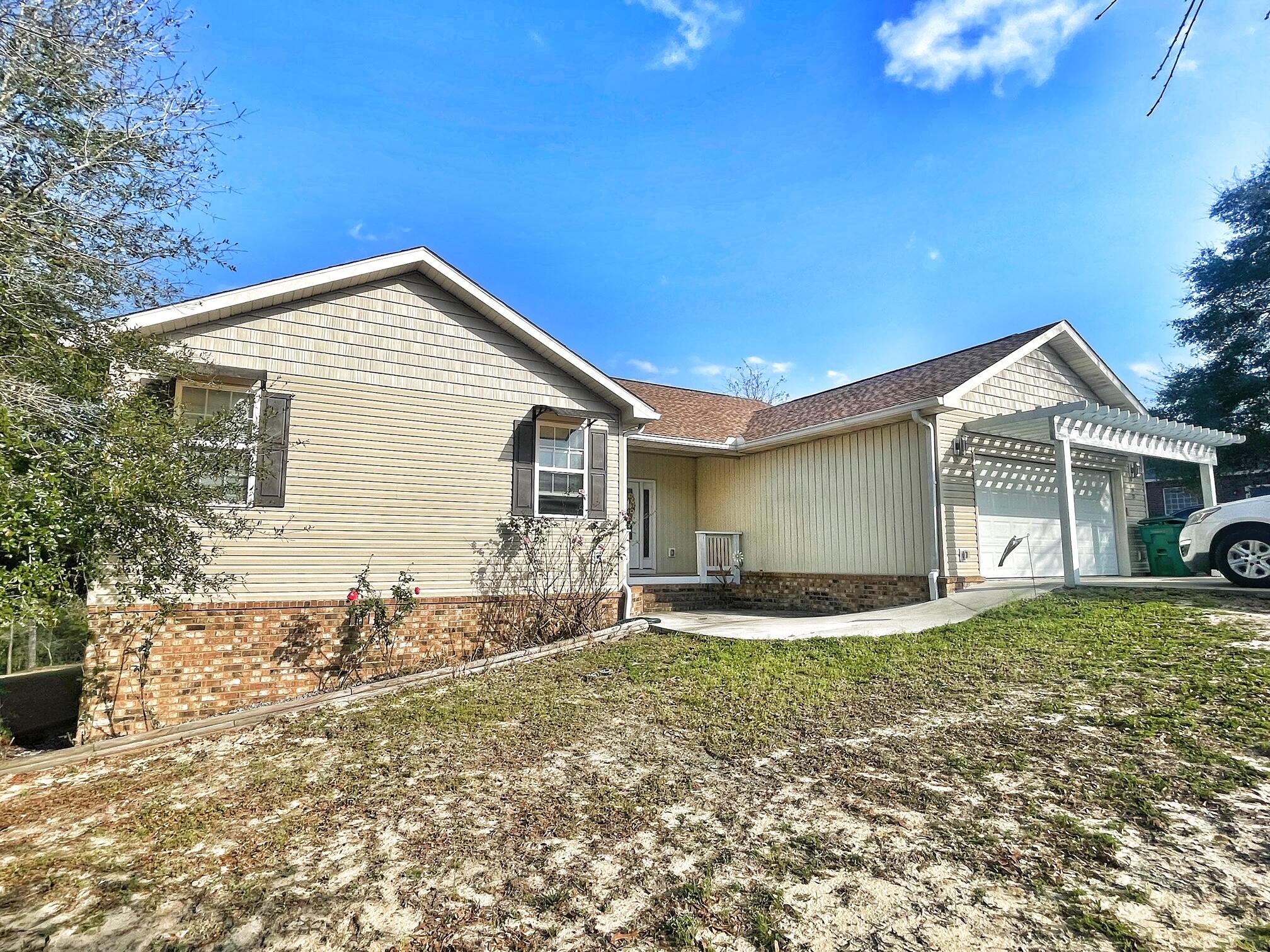 HIDDEN LAKES ESTATES - Residential