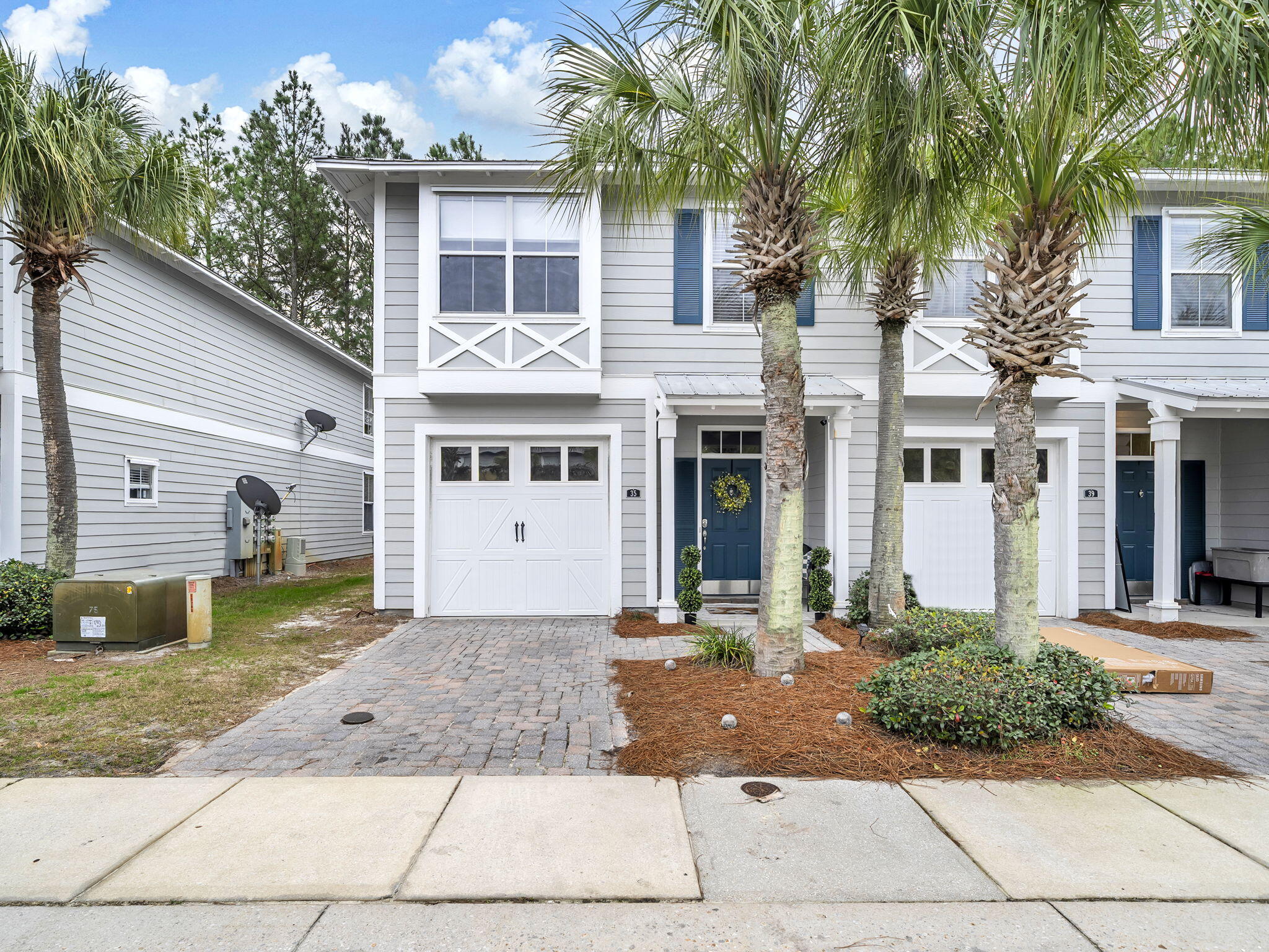 EAGLE BAY - Residential