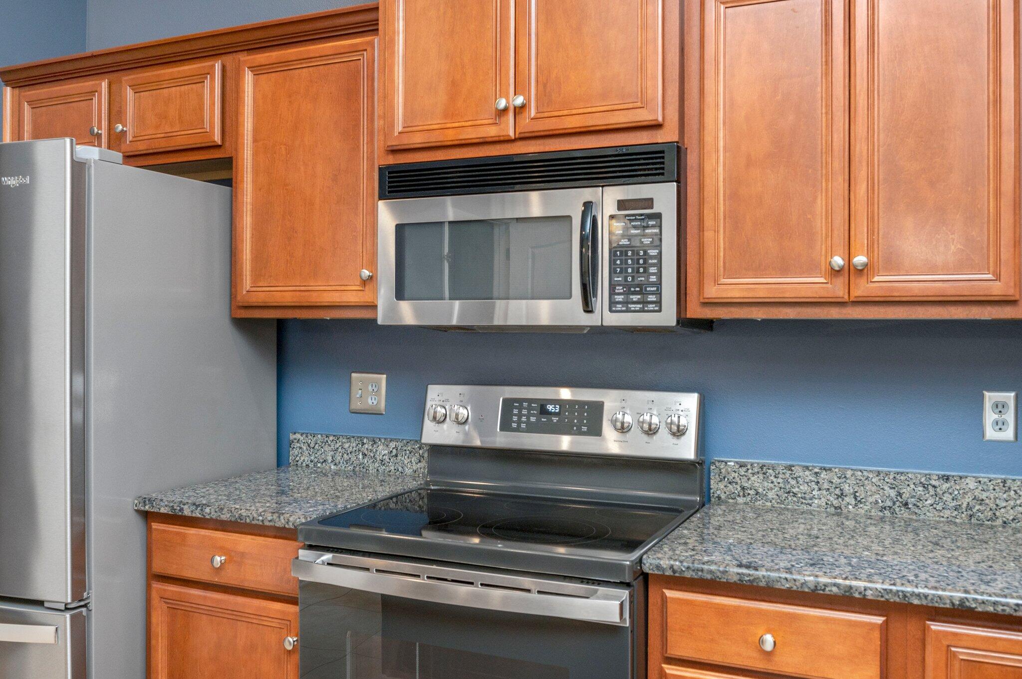 TRAILWOOD ESTATES - Residential Lease