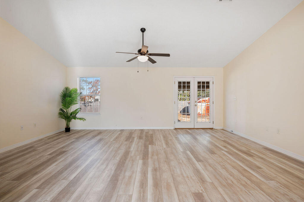 THE PINES - Residential