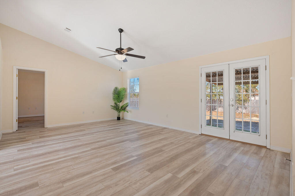 THE PINES - Residential