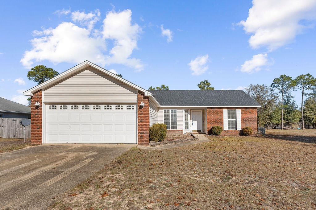 THE PINES - Residential