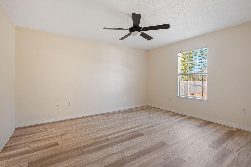 THE PINES - Residential