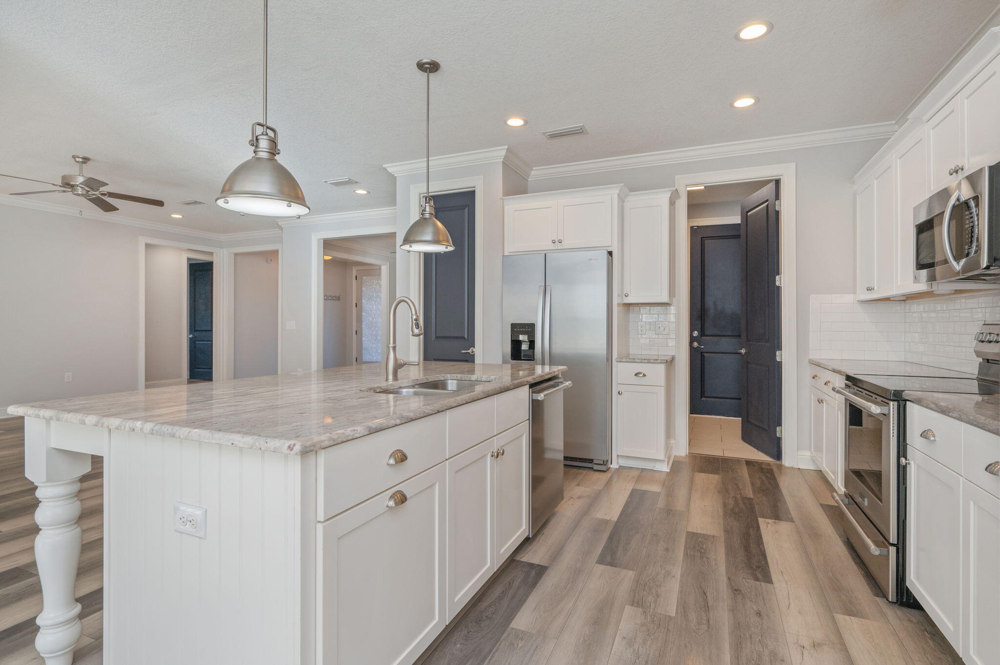 MILL CREEK FARMS - Residential