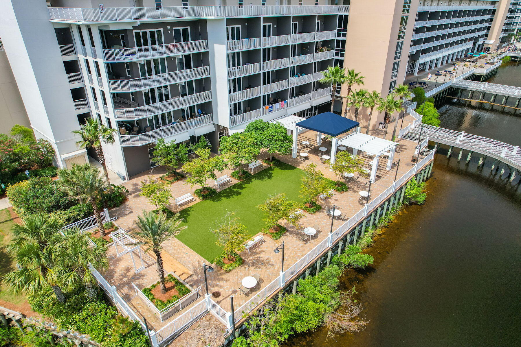 Laketown Wharf - Residential