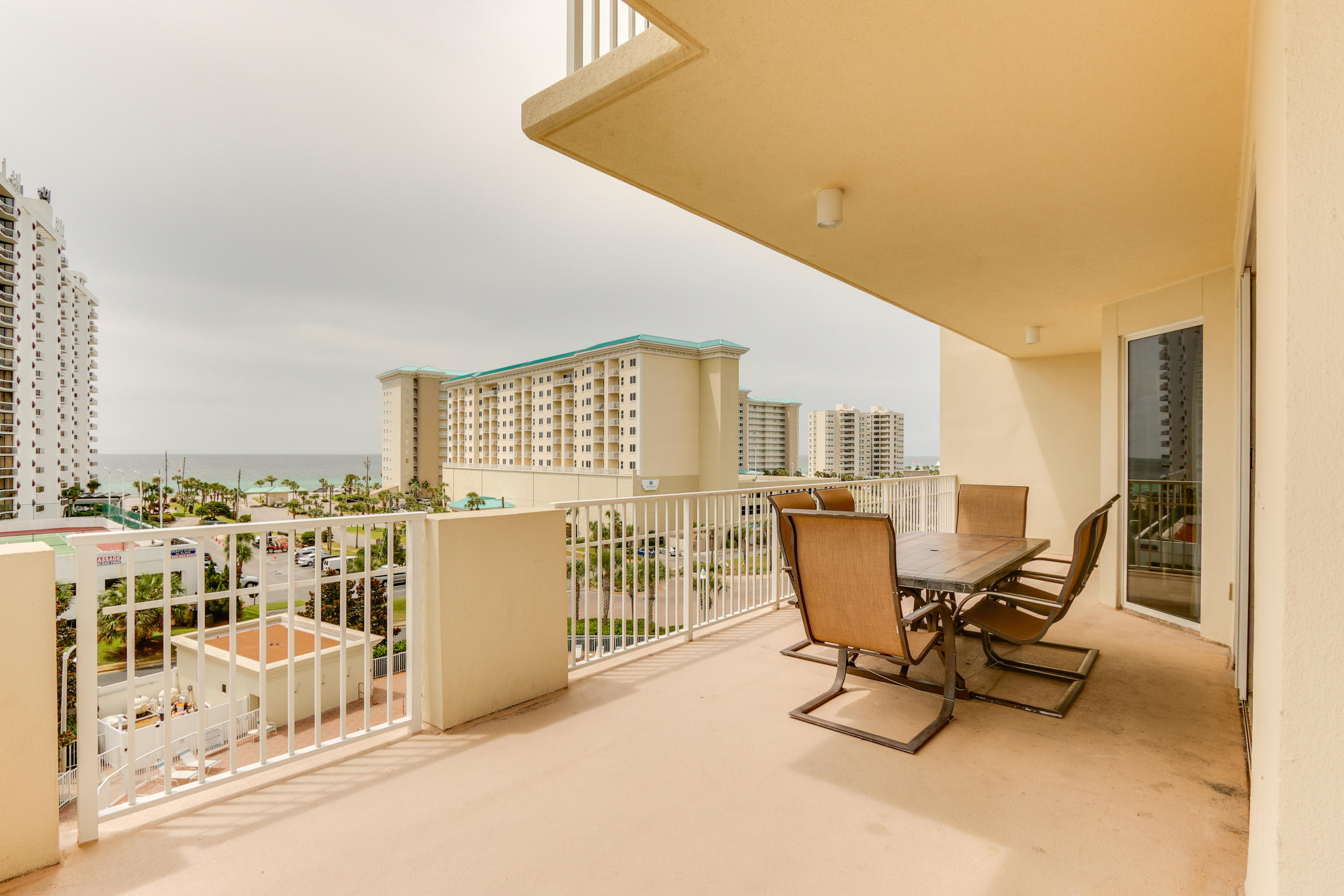 ARIEL DUNES - Residential