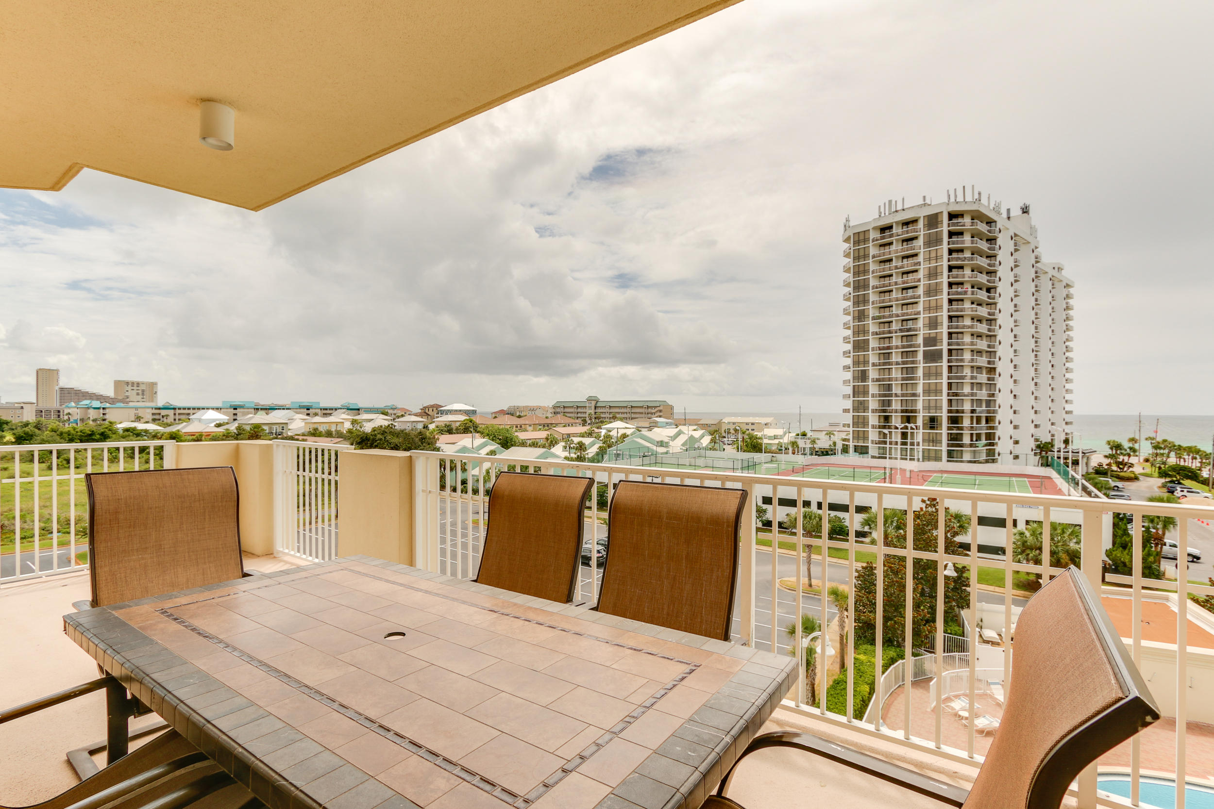 ARIEL DUNES - Residential