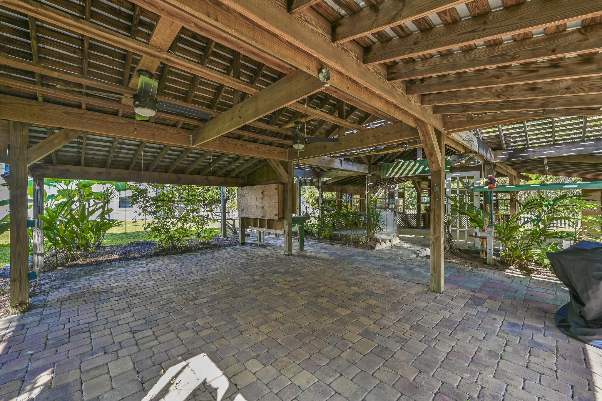 WOODLAND BAYOU ESTATES - Residential