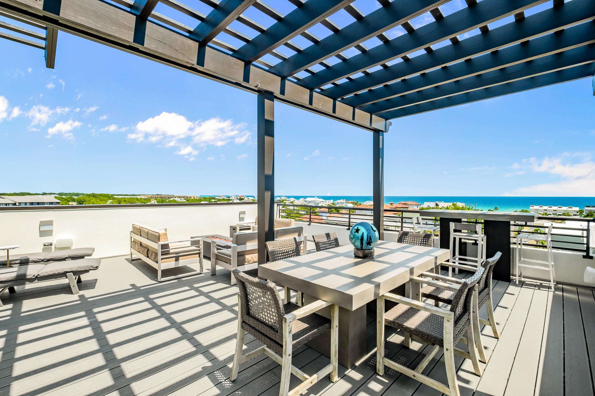 CREST DEVELOPMENT - Residential