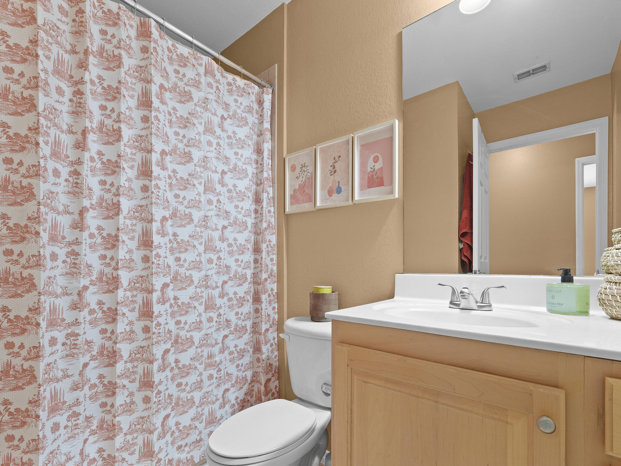 NAUTILUS CONDO - Residential