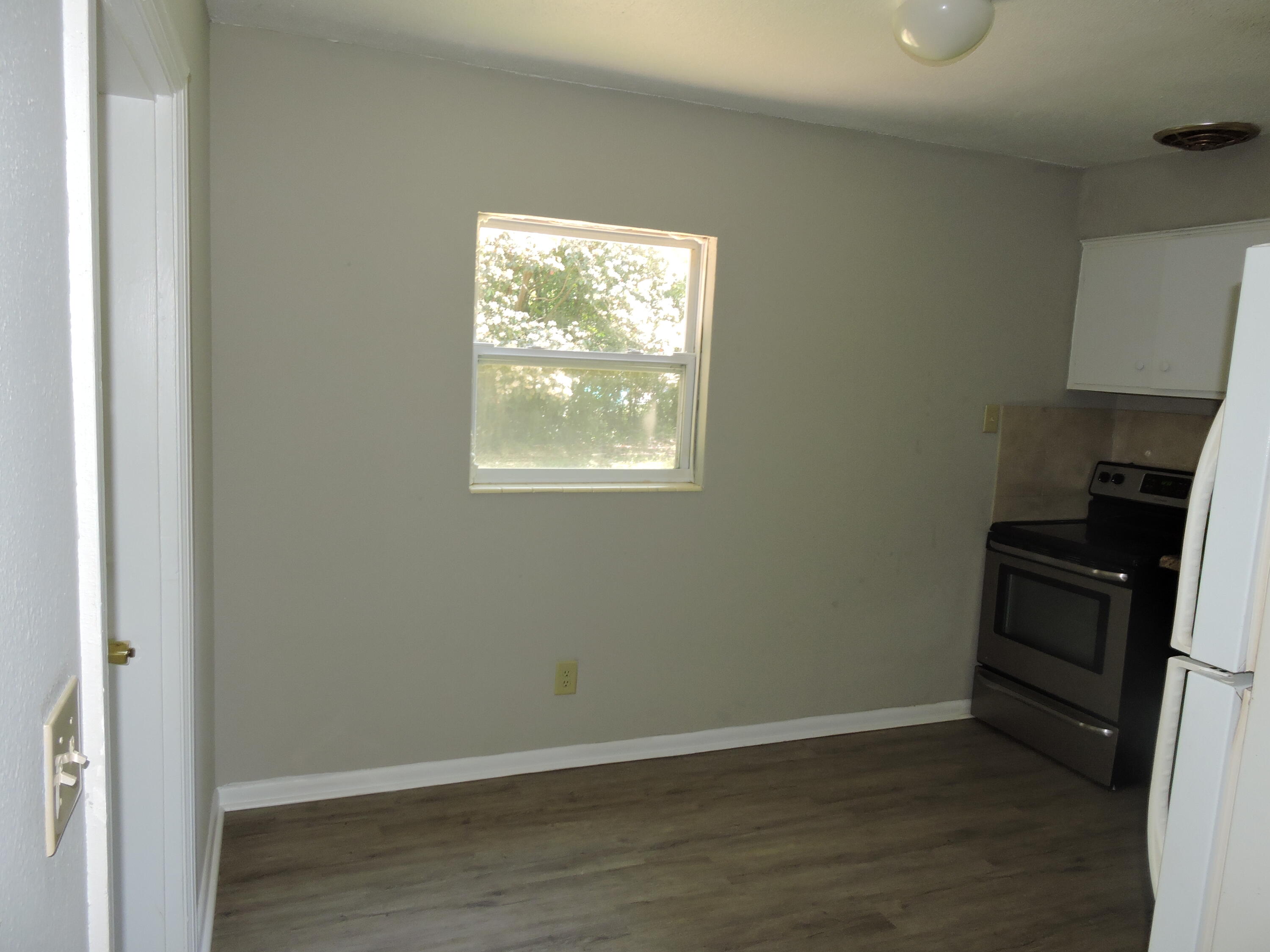 CRESTVIEW - Residential Lease