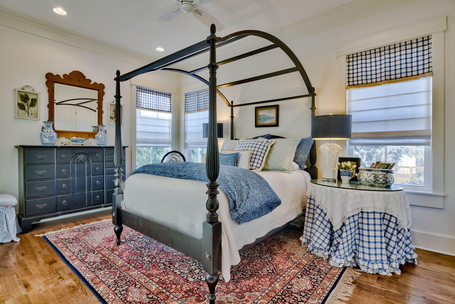 OLD FLORIDA BEACH - Residential