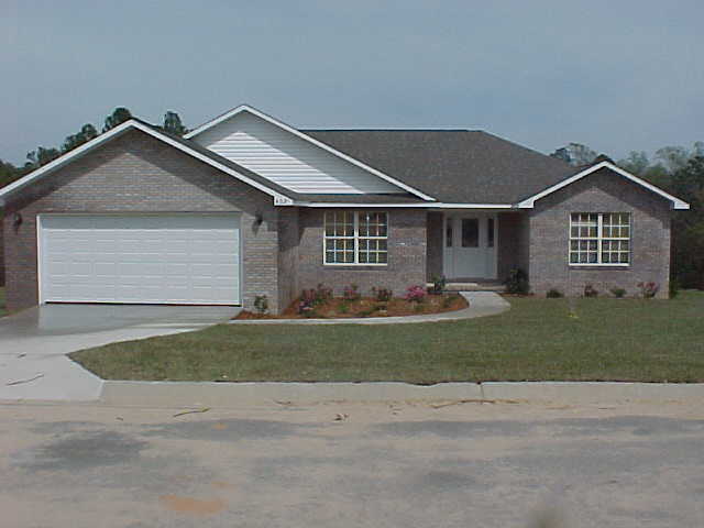 You'lll want to see this 3BR/2BA all brick home on corner lot in new Old Bethal Estates w/split bedroom plan, greatroom with fireplace, hardwood floors in Kitchen and Breakfast room, inside utility room, 2 car garage and more. Call today to set up showing! Owner will consider a Small pet on case by casse basis.