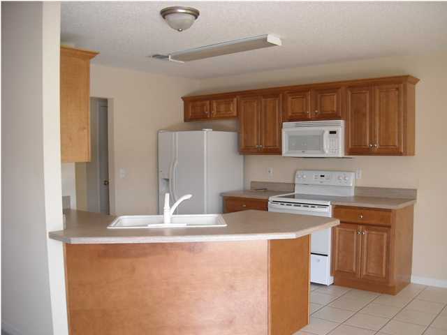 OLD BETHEL ESTATES PH I - Residential Lease