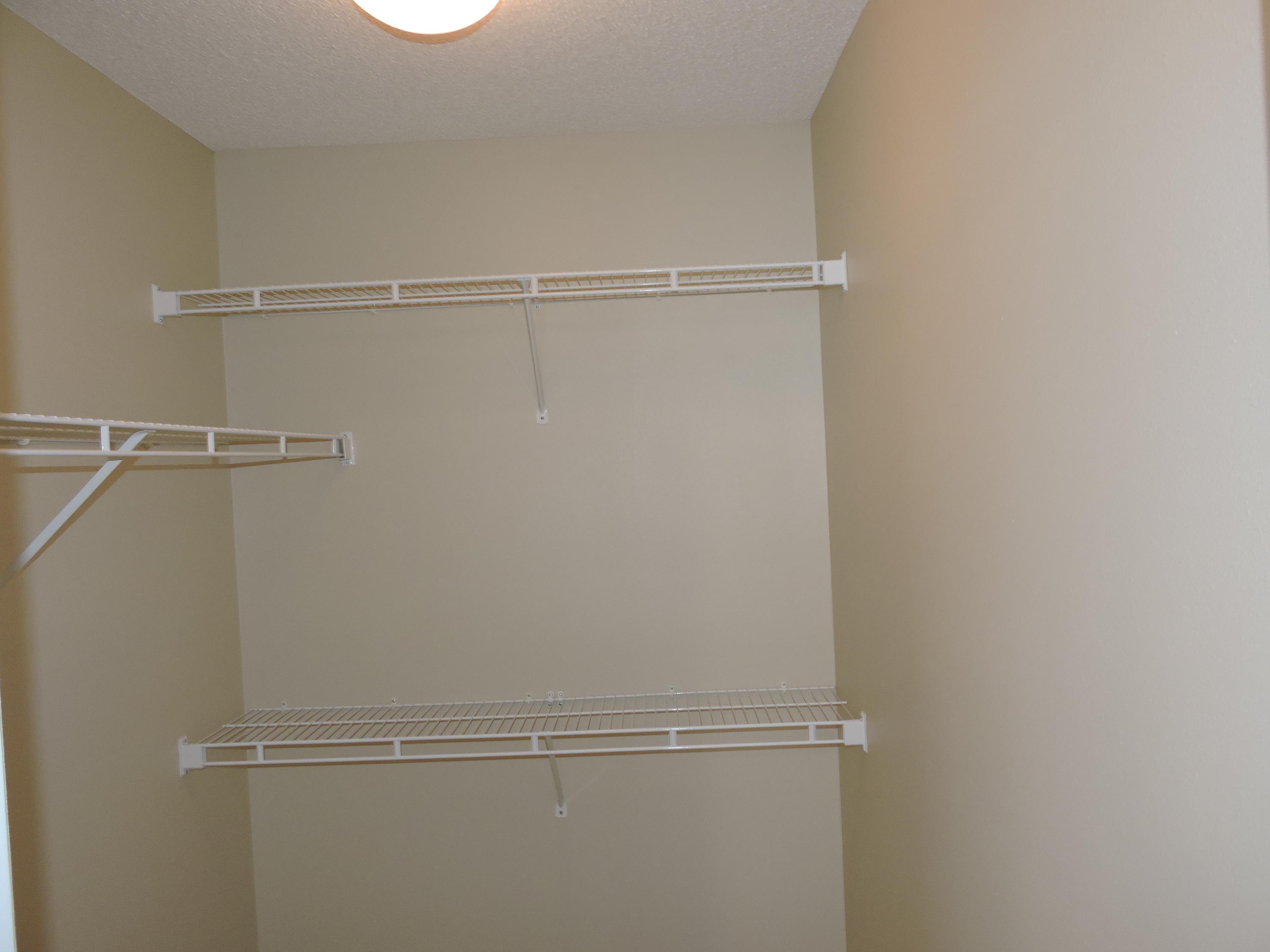 ROLLING PINES - Residential Lease