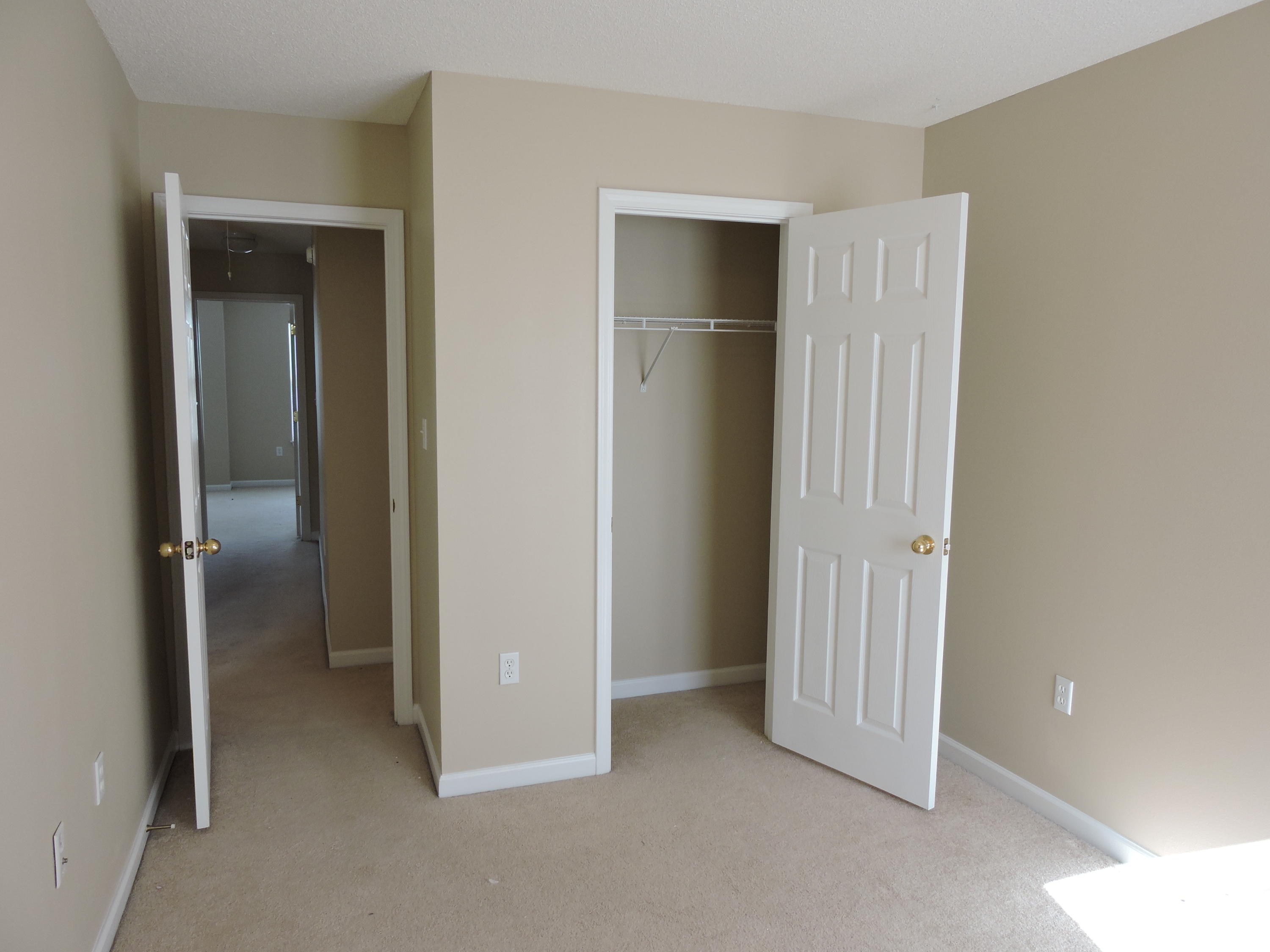 ROLLING PINES - Residential Lease