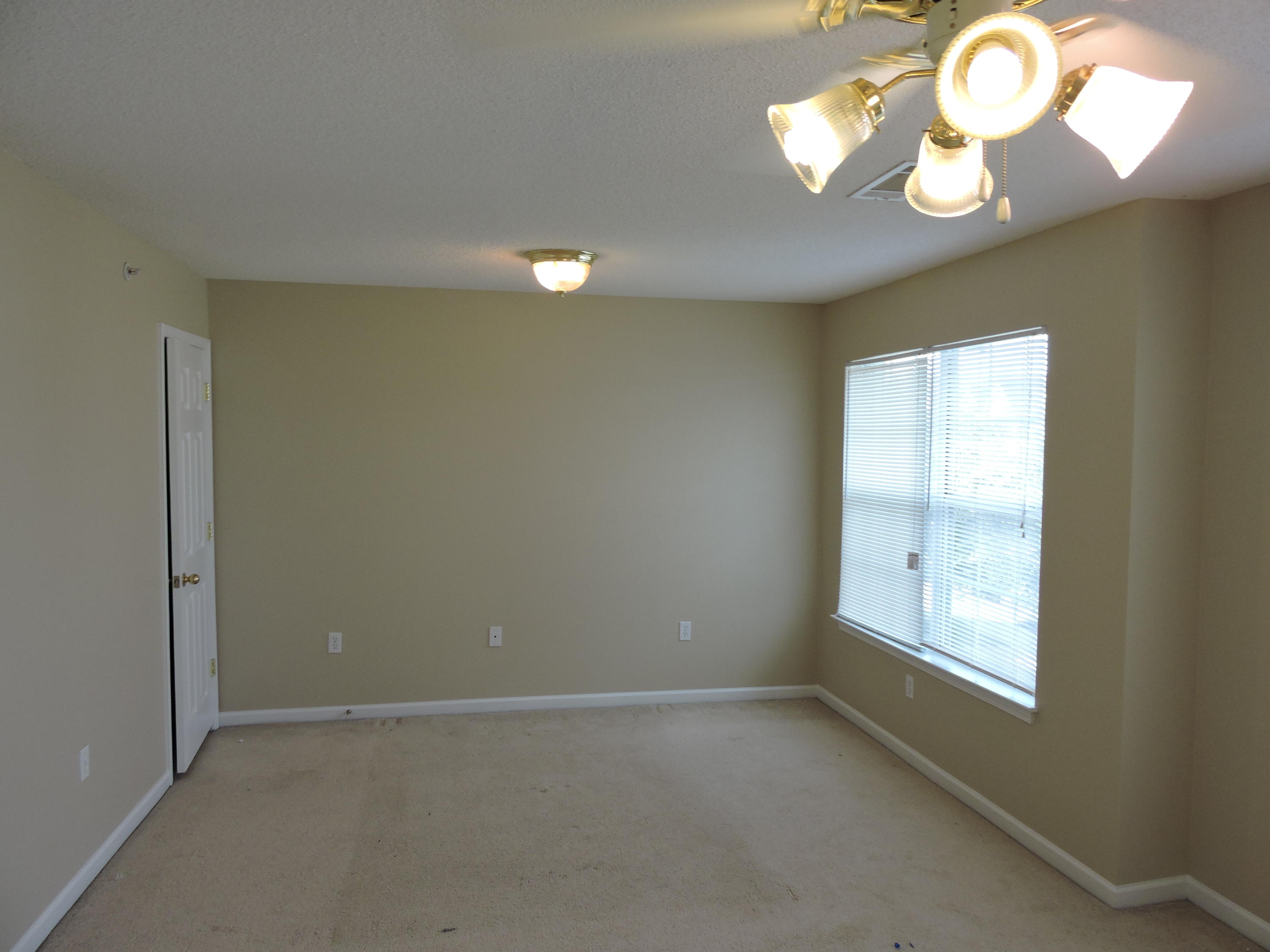ROLLING PINES - Residential Lease