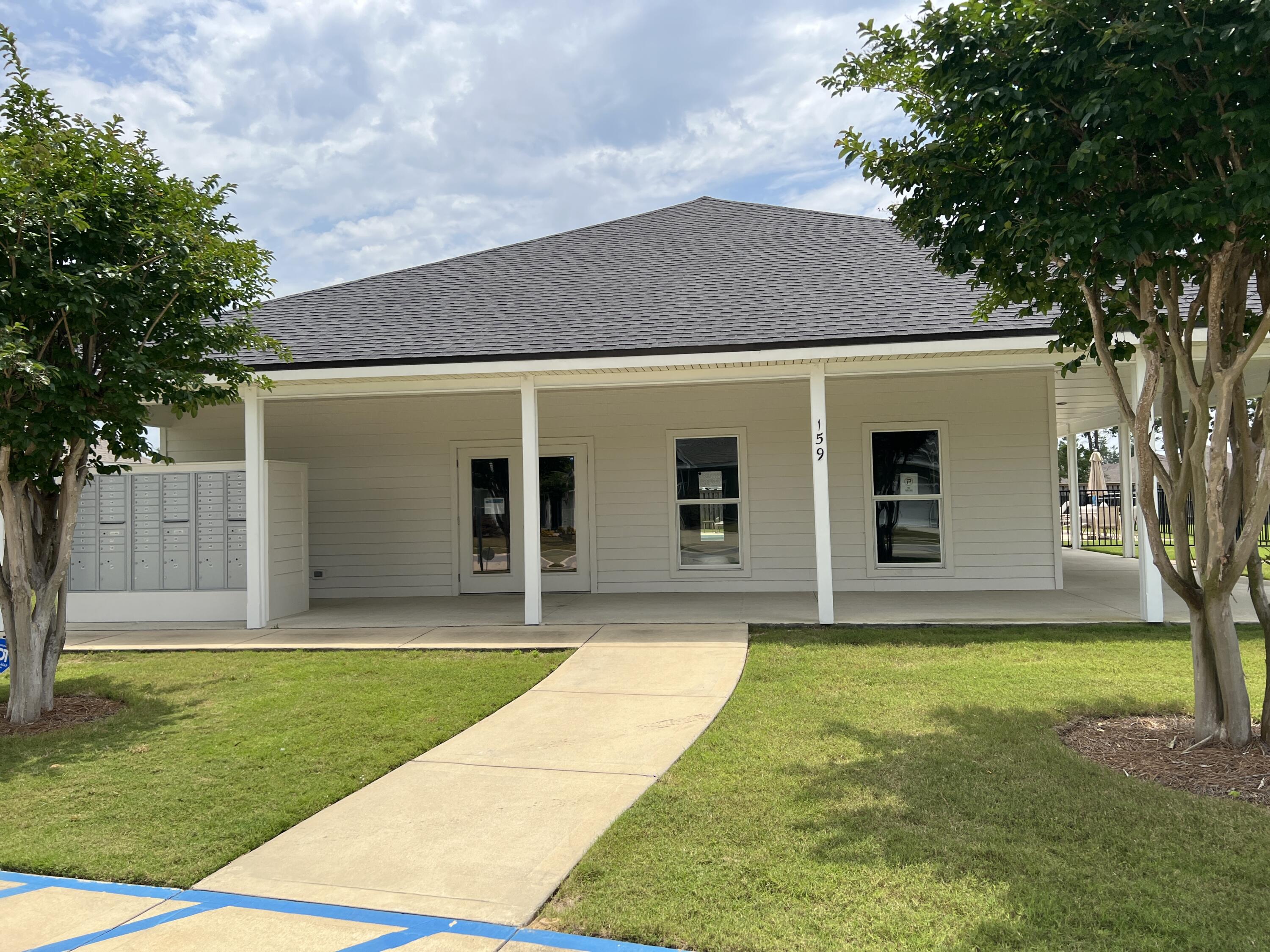 HAMMOCK BAY - FIREFLY - Residential Lease