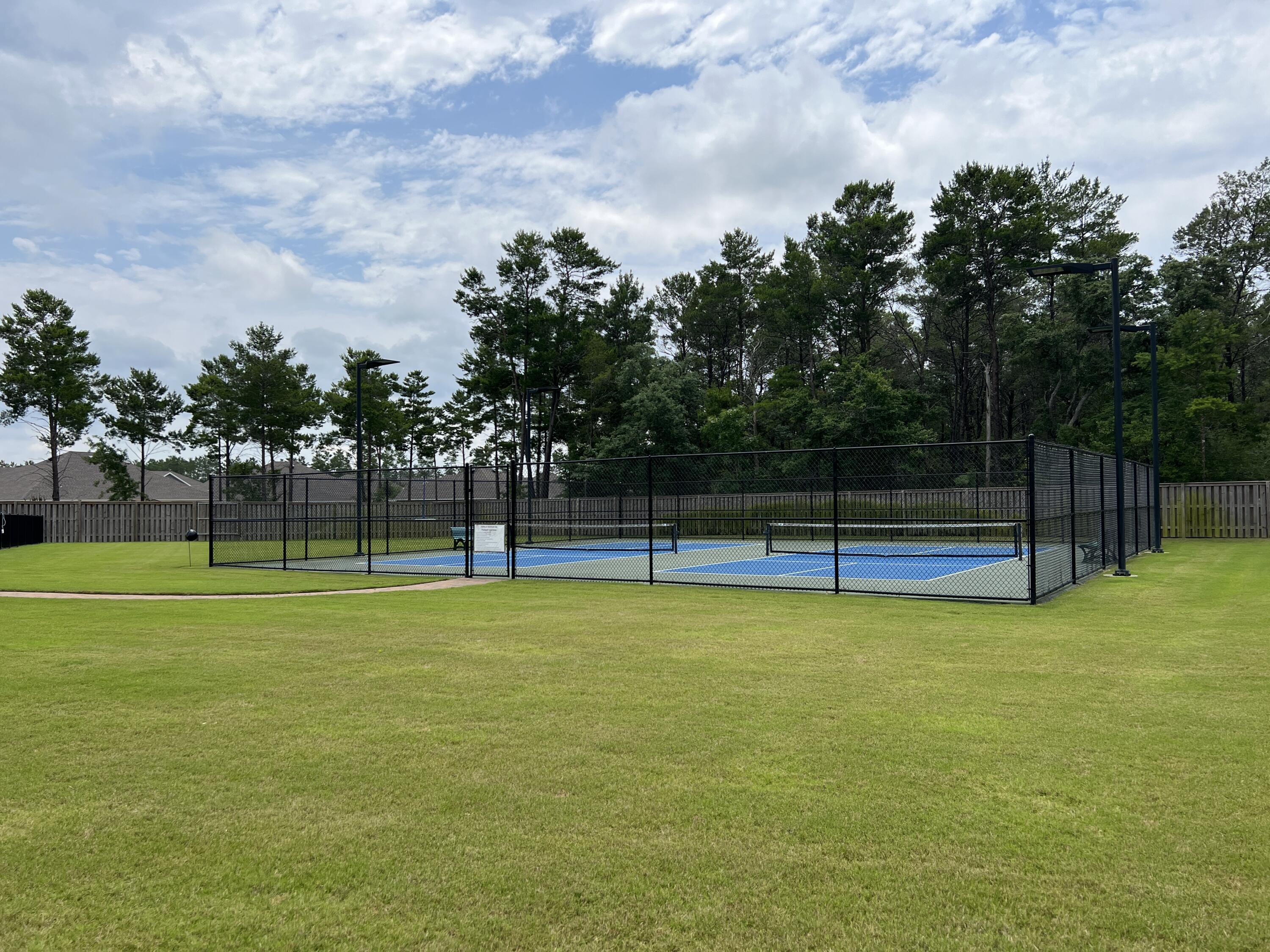 HAMMOCK BAY - FIREFLY - Residential Lease