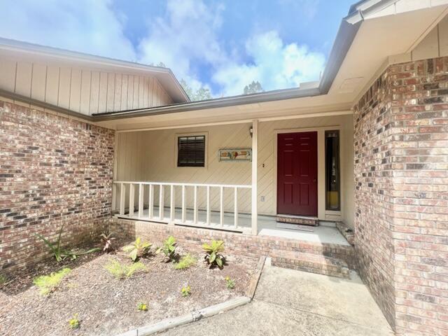 VALPARAISO PINECREST 5 - Residential Lease