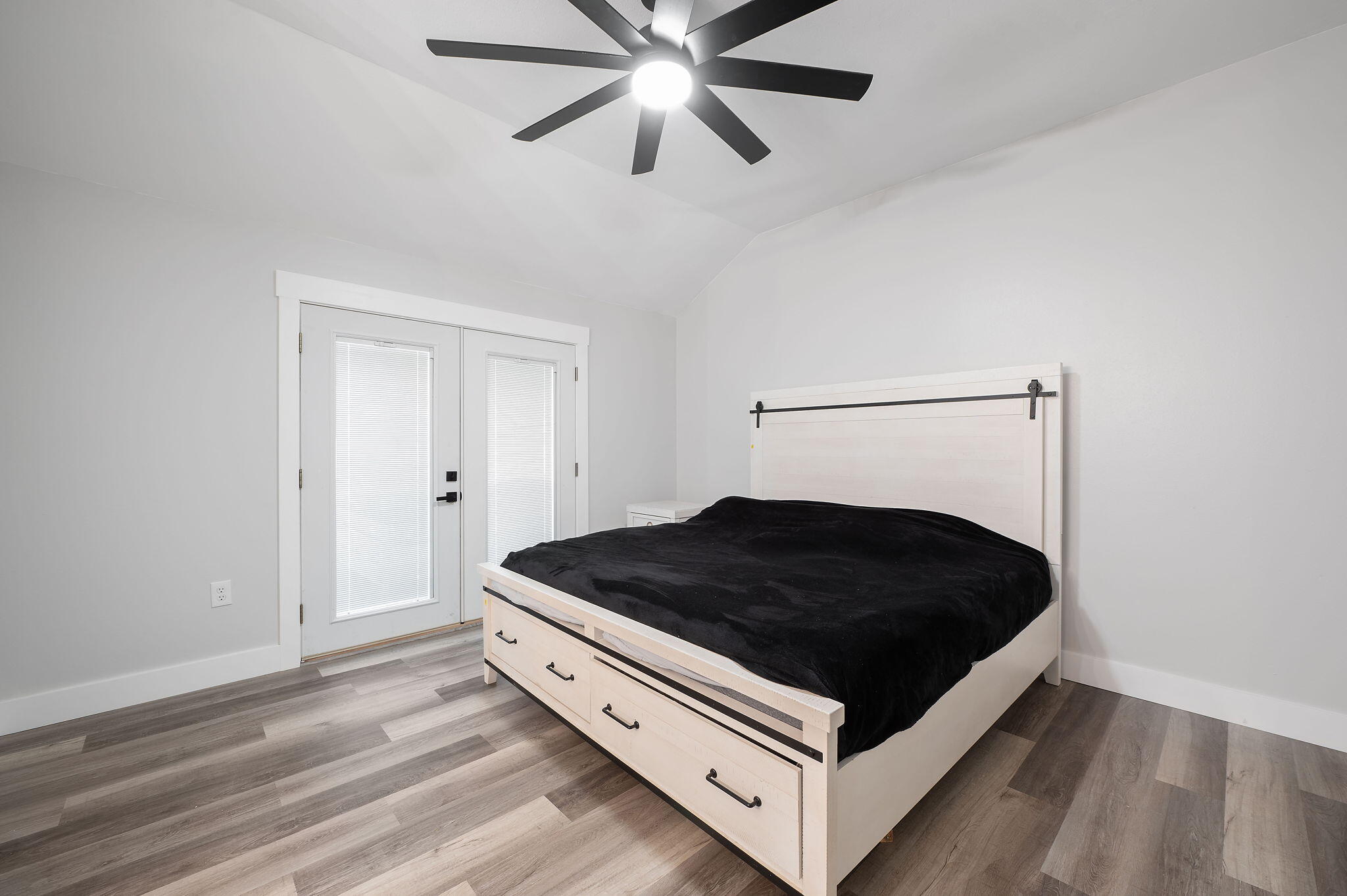 TIMBERLAKE ESTATES 1ST ADDN - Residential