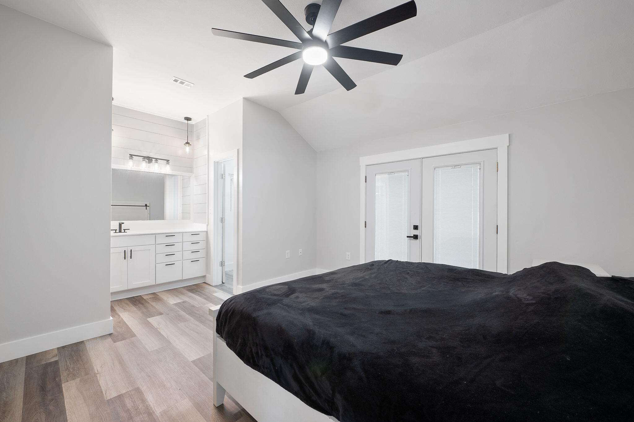 TIMBERLAKE ESTATES 1ST ADDN - Residential