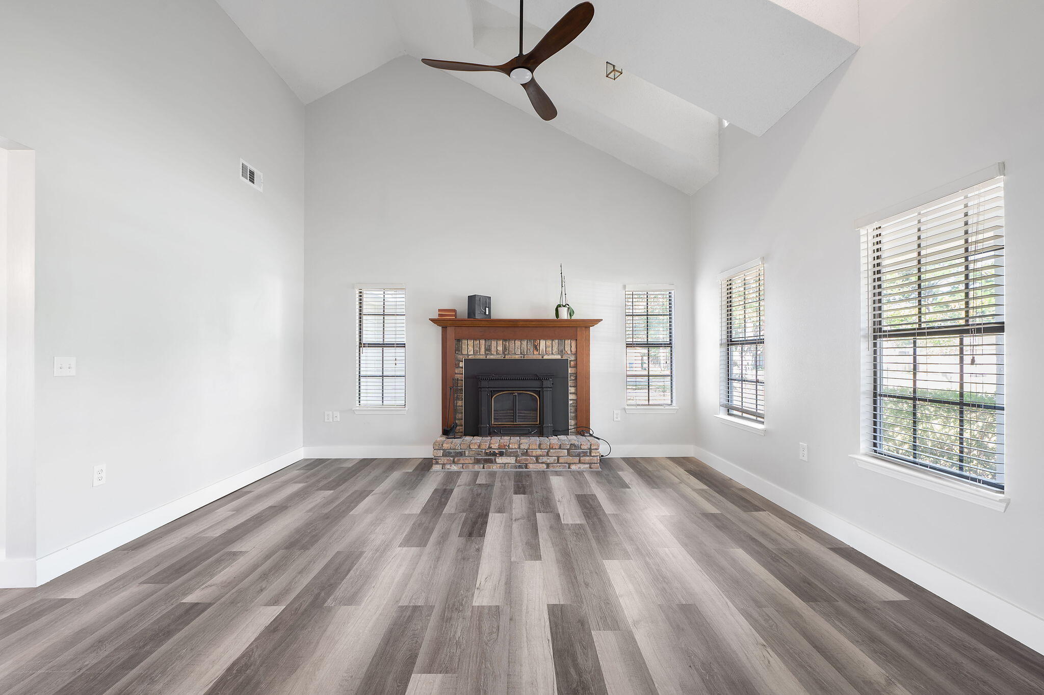 TIMBERLAKE ESTATES 1ST ADDN - Residential