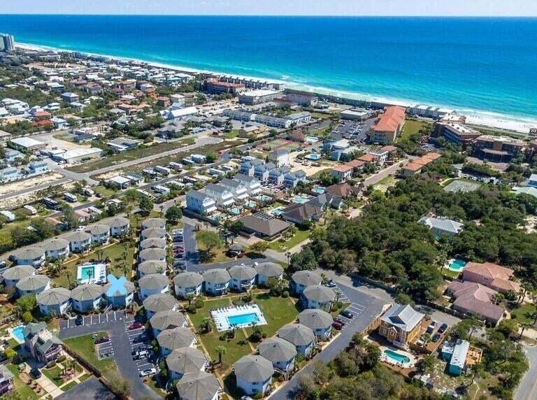 CRYSTAL VILLAGE CONDO PH 1 - Residential
