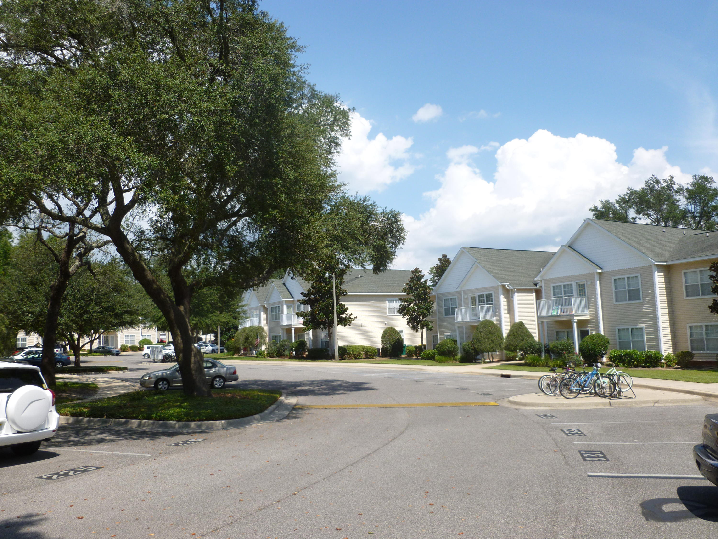 This lovely second floor unit in one of Niceville's most desirable condominium communities should not be missed! Light and bright with laminate and tile floors throughout. Stainless steel appliances in the kitchen. Large bay window in the living room. Updated fixtures in the bathrooms. Washer and dryer in hallway laundry closet convey with the sale! Programmable thermostat for optimal electricity management. Featuring a community pool and gazebo in nicely-landscaped surroundings, The Oaks at Niceville is close to schools, shopping, restaurants, Northwest Florida State College and Eglin AFB. Buyer to verify all dimensions. Listing Broker/Licensee related to owner.