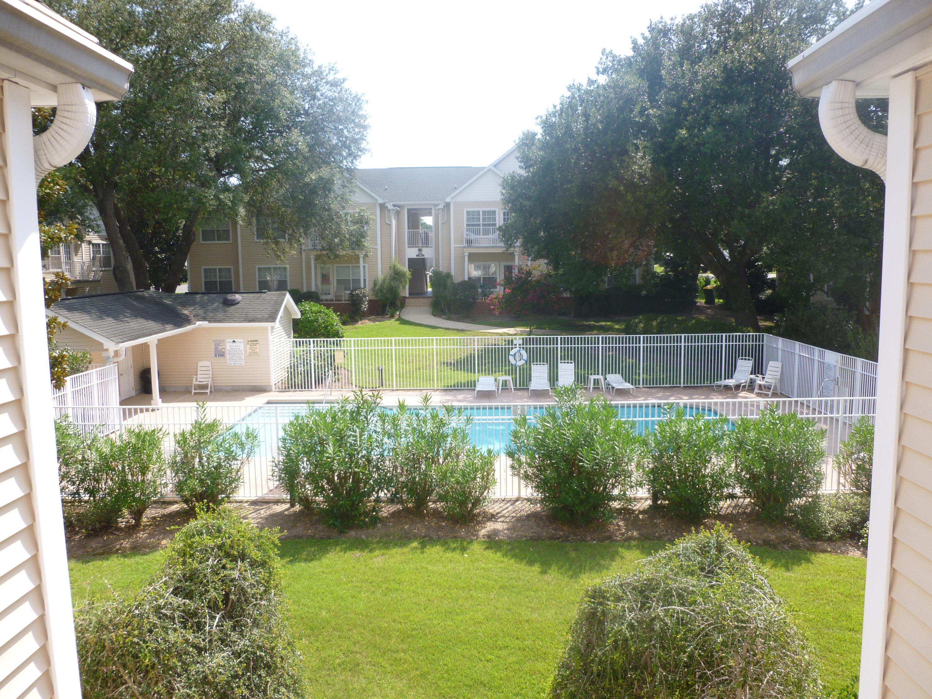 THE OAKS AT NICEVILLE - Residential