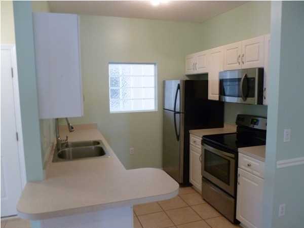 THE OAKS AT NICEVILLE - Residential