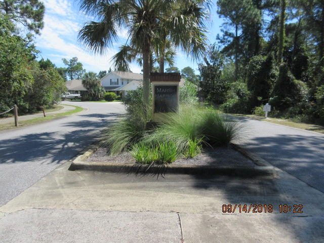 ***Military Discount, rent to be $1500 for active duty*** Very nice home minutes to Hurlburt Air Force Base. All brick with 4 bedrooms. Fresh paint and new carpet. New stainless appliances in kitchen. Fenced back yard. Close to beaches. Home is in a HOA neighborhood. Call us to setup showing!