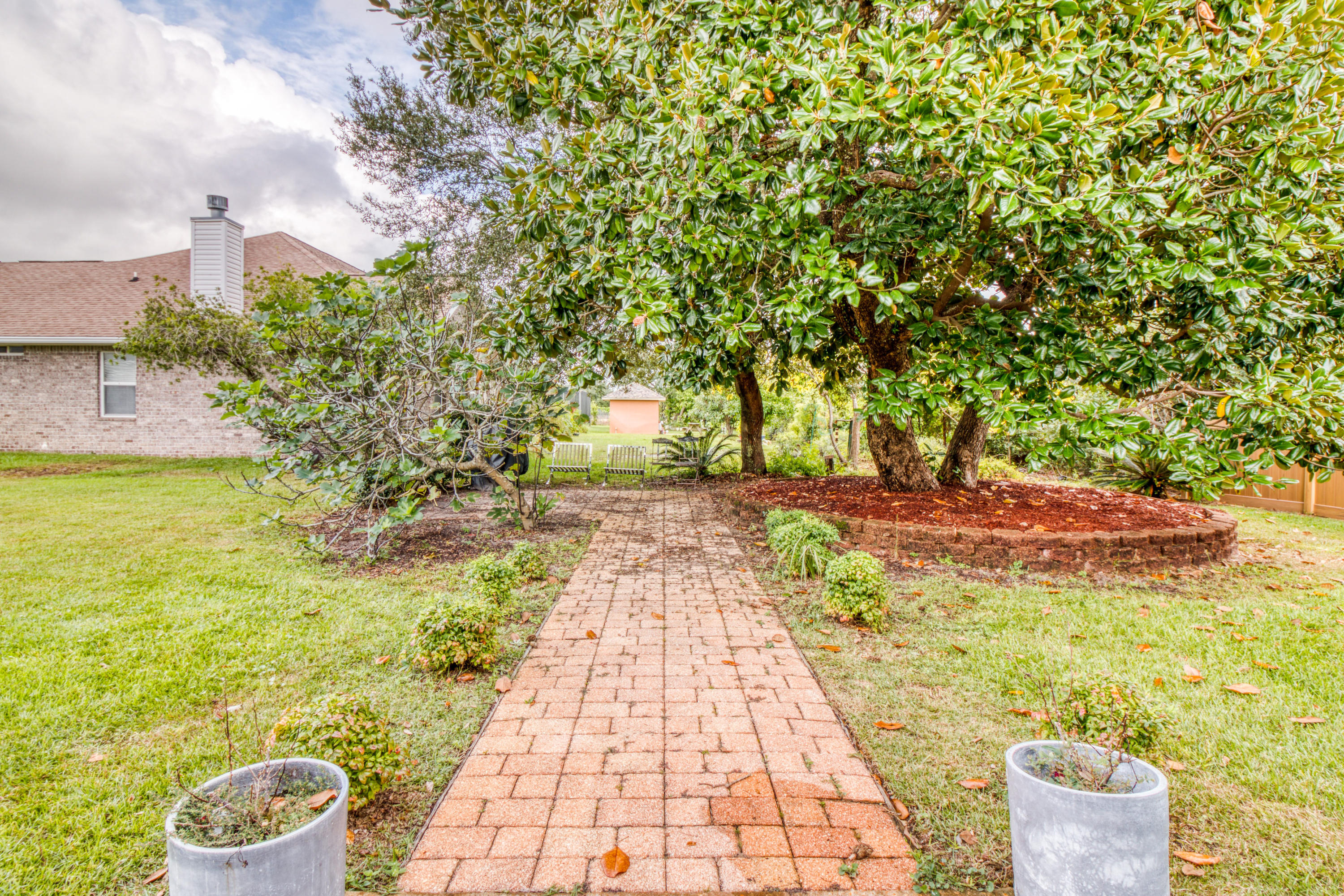 VILLA VIZCAYA - Residential Lease