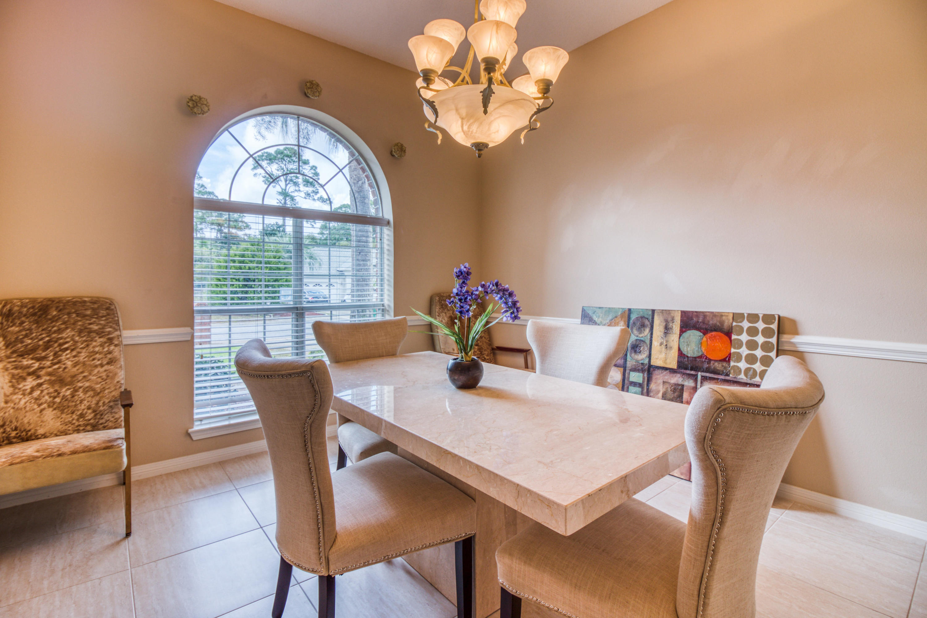 VILLA VIZCAYA - Residential Lease