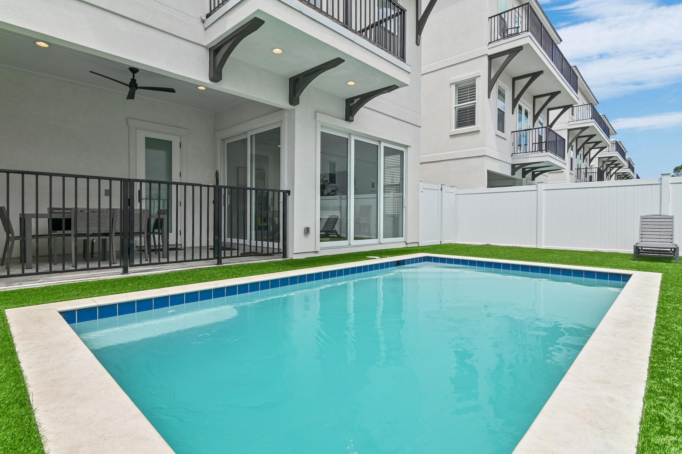 Estates At Hidden Palms - Residential