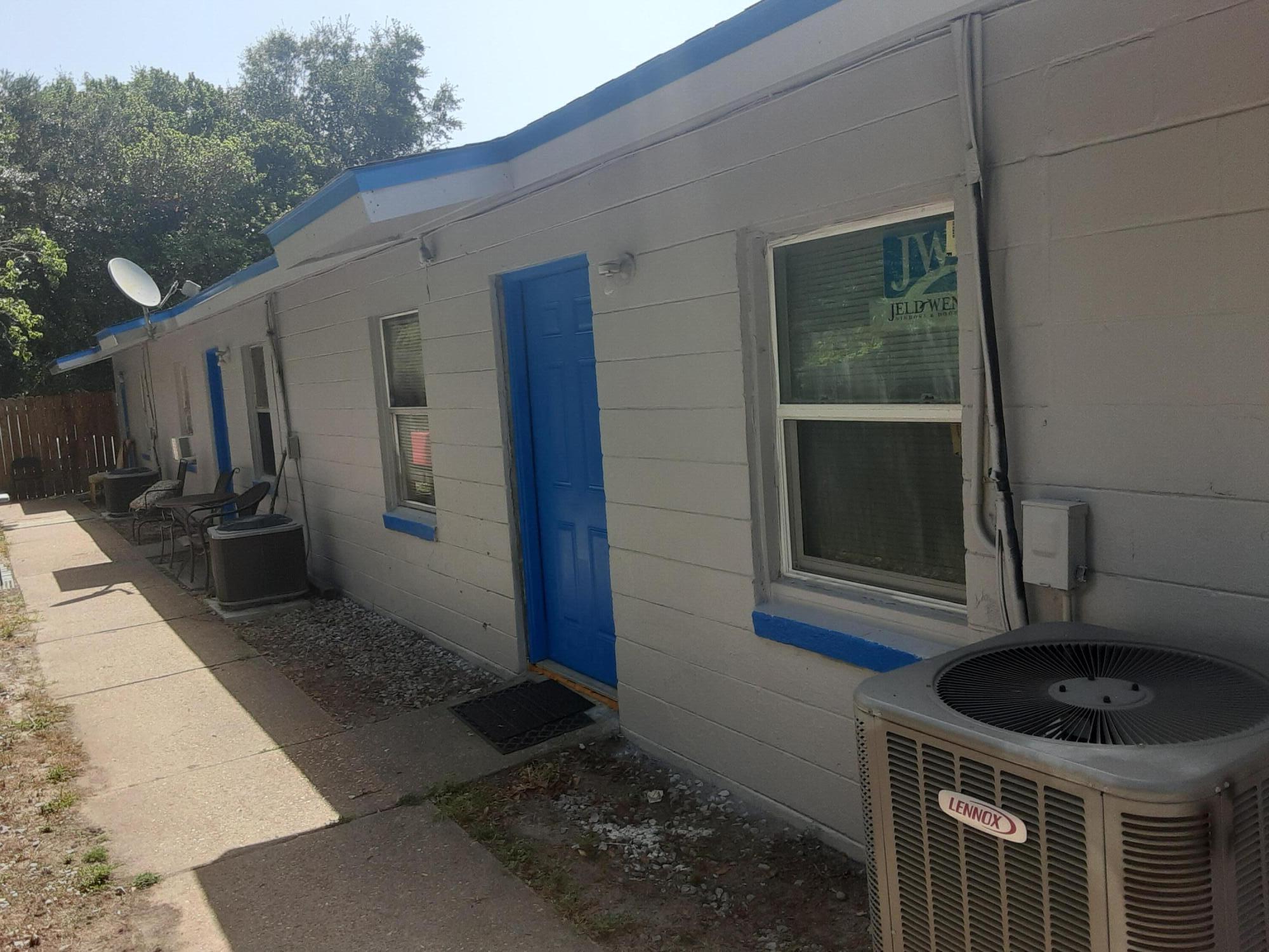 OVERBROOK PINEVIEW - Residential