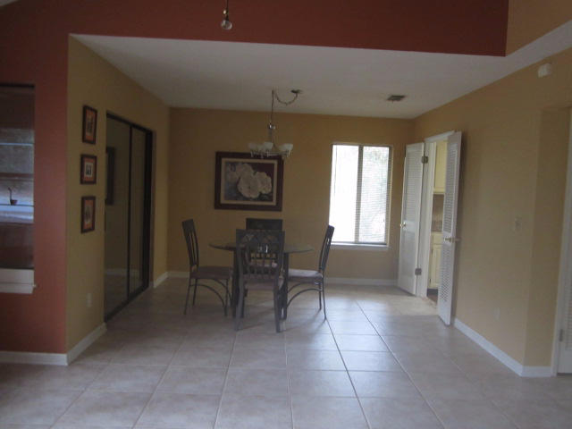 ROYAL OAK VILLAGE - Residential Lease