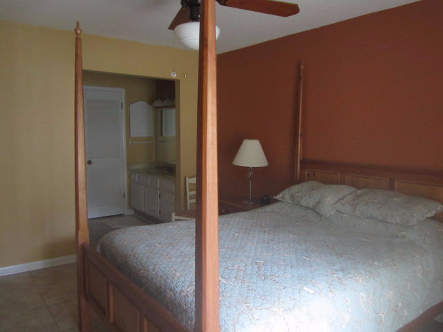 ROYAL OAK VILLAGE - Residential Lease