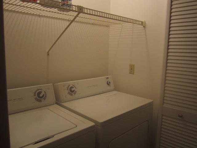 ROYAL OAK VILLAGE - Residential Lease