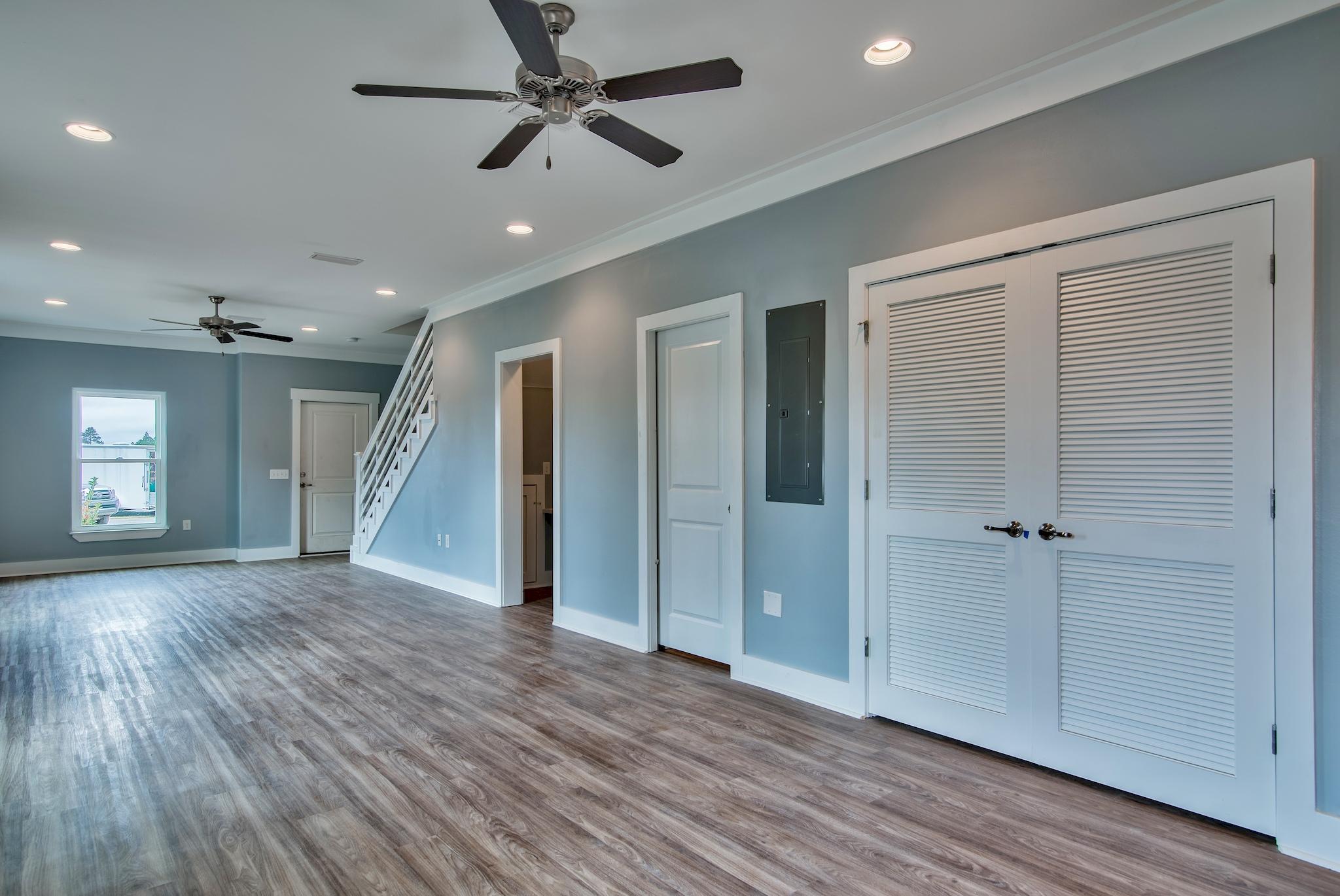 VERANDAS AT FREEPORT - Residential