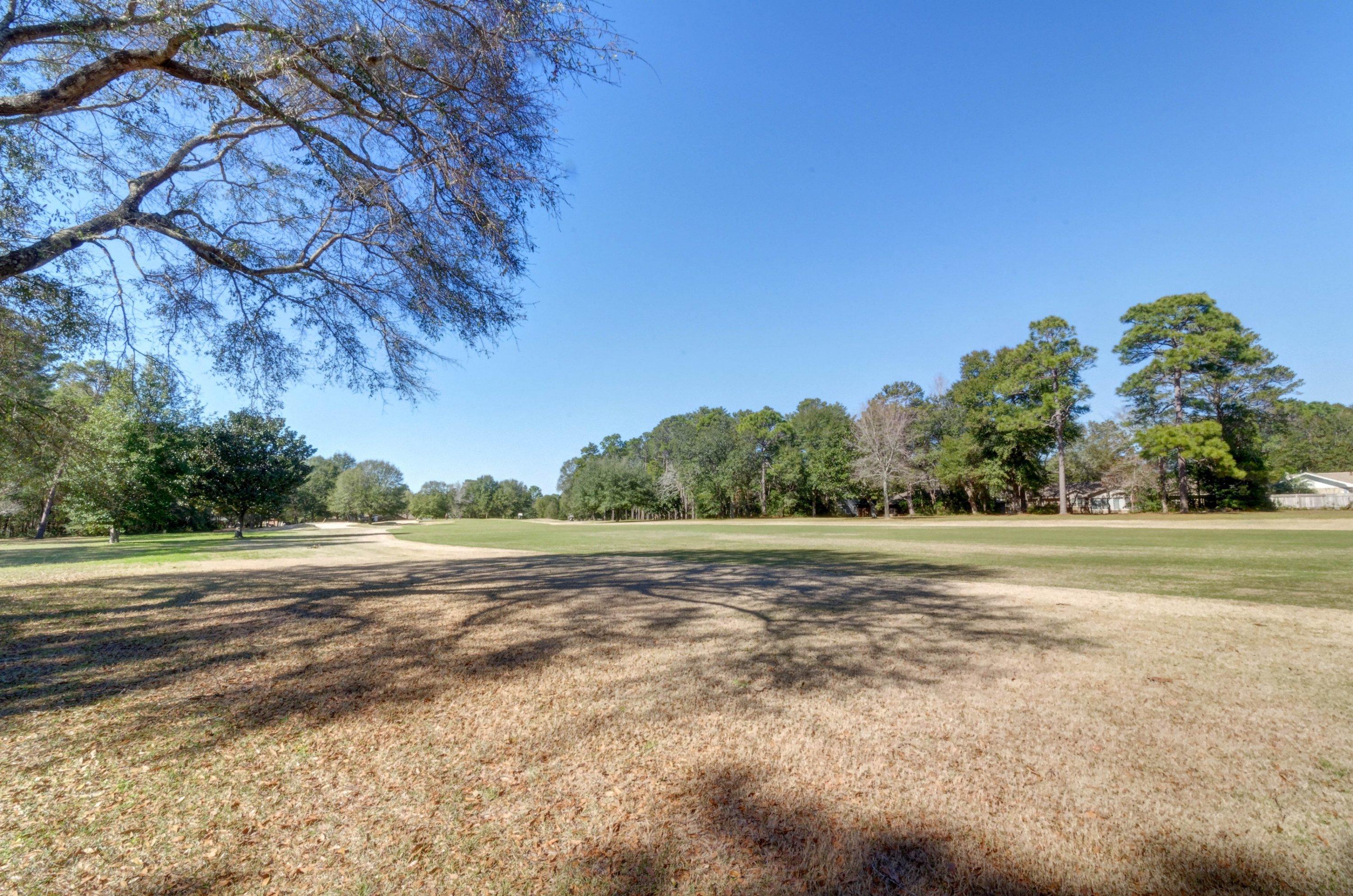 ROCKY BAYOU COUNTRY CLUB ESTATES 5 - Residential