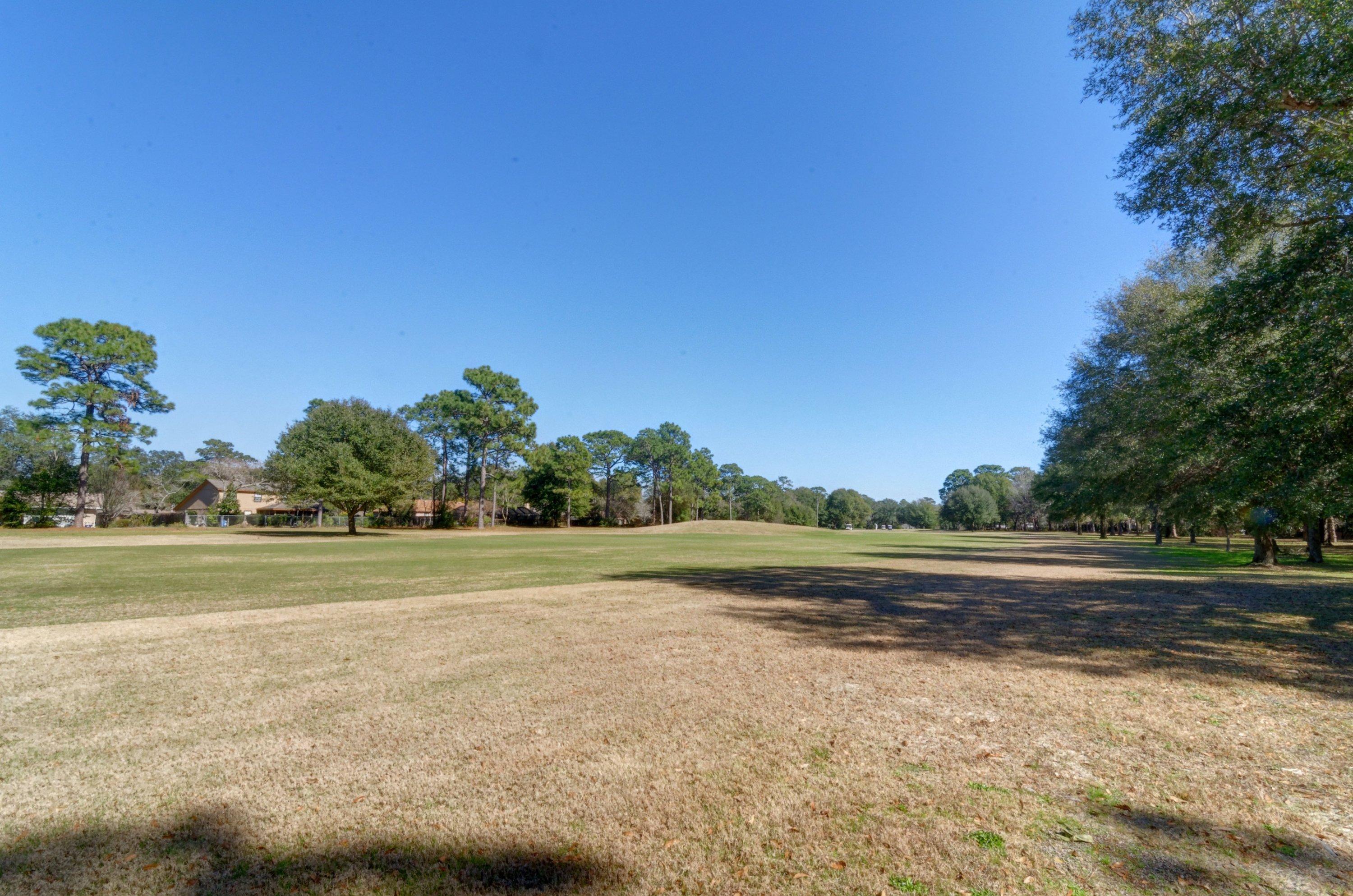 ROCKY BAYOU COUNTRY CLUB ESTATES 5 - Residential