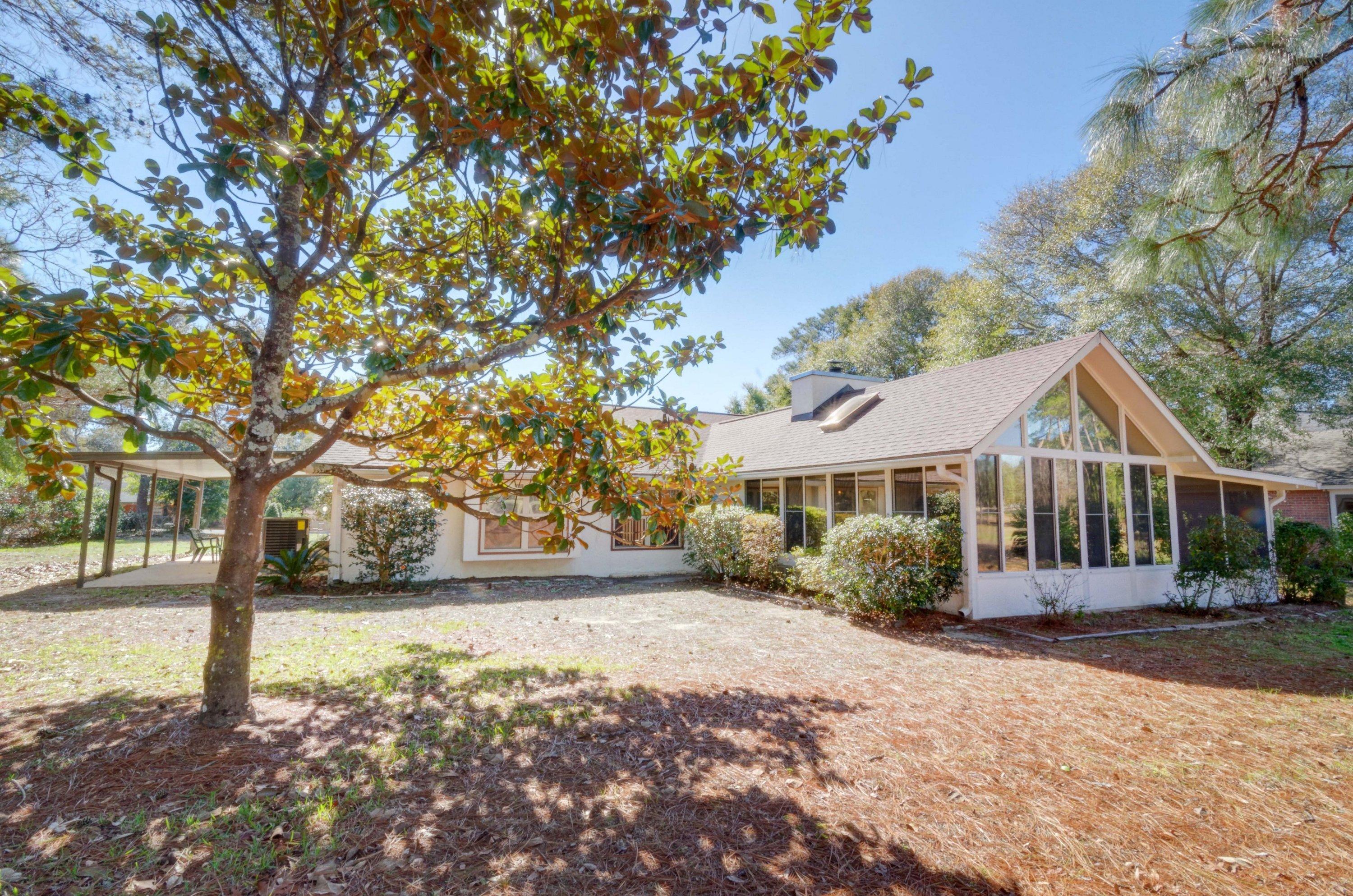 ROCKY BAYOU COUNTRY CLUB ESTATES 5 - Residential