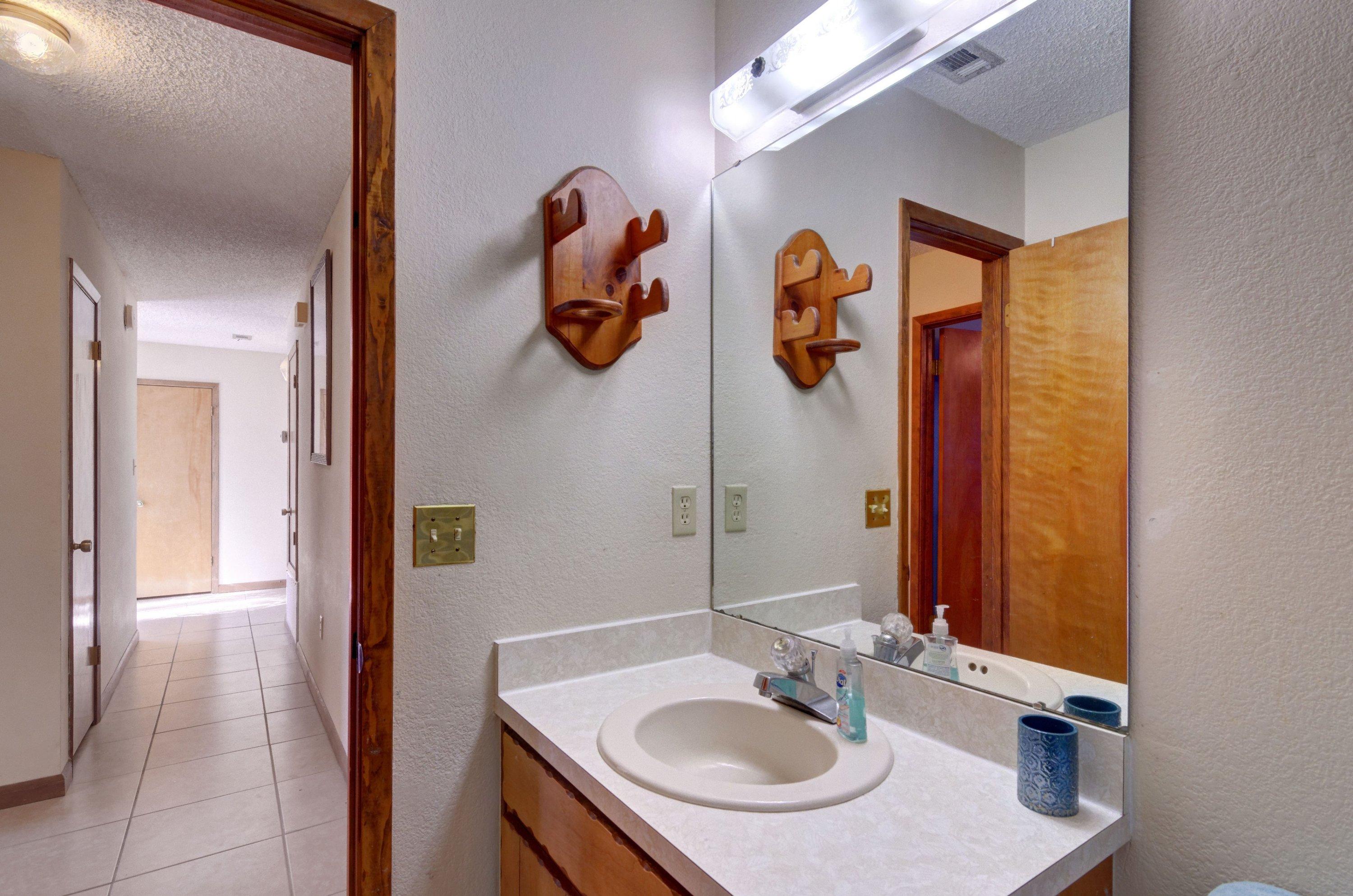 ROCKY BAYOU COUNTRY CLUB ESTATES 5 - Residential