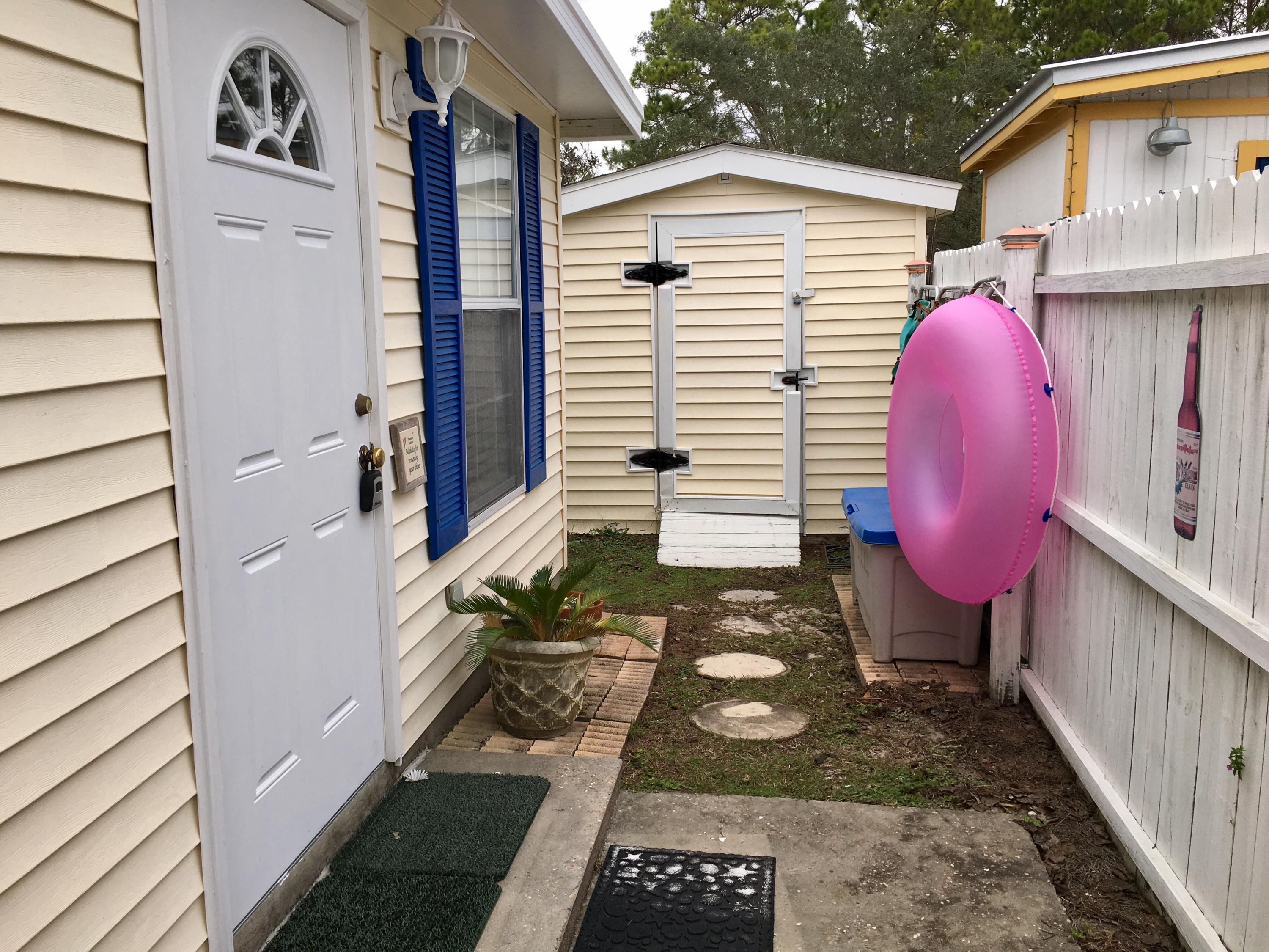 EASTERN LAKE  S/D - Residential