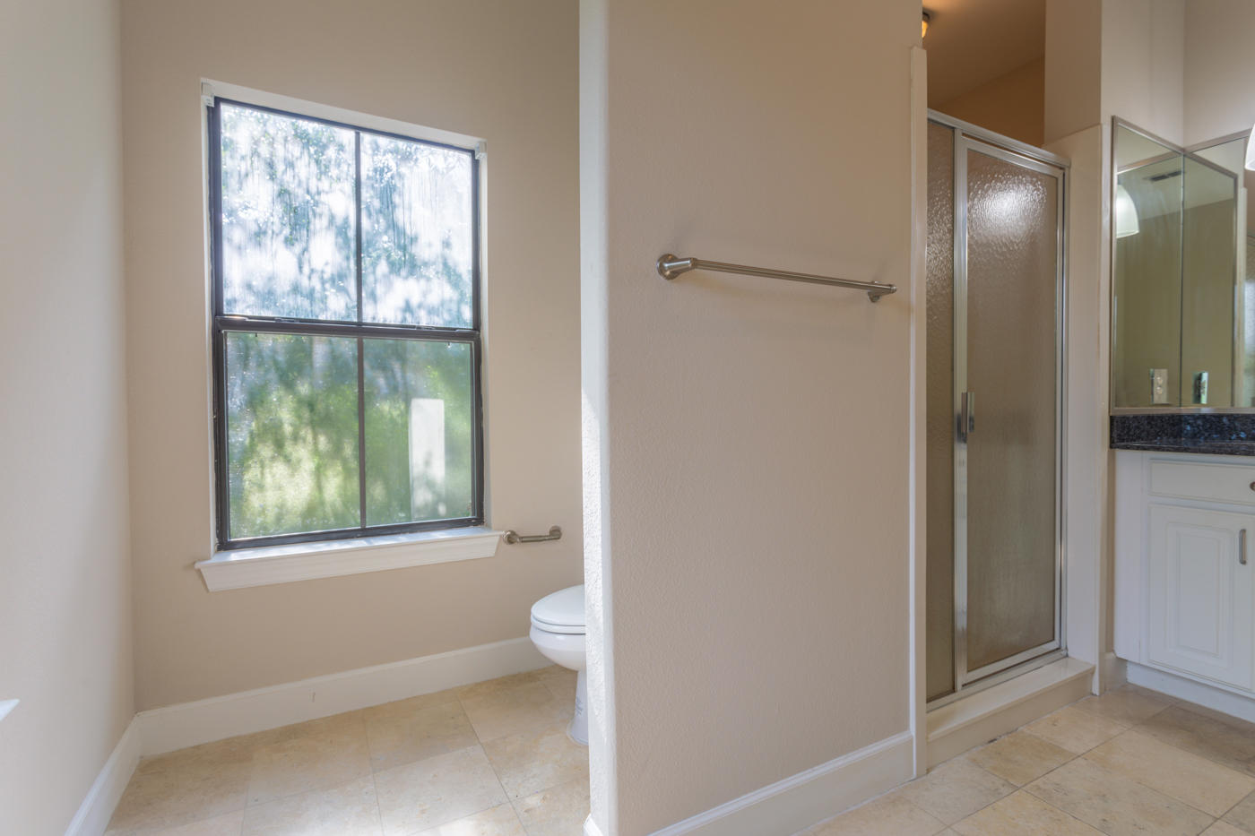 SOUTH HAVEN TOWNHOMES - Residential Lease