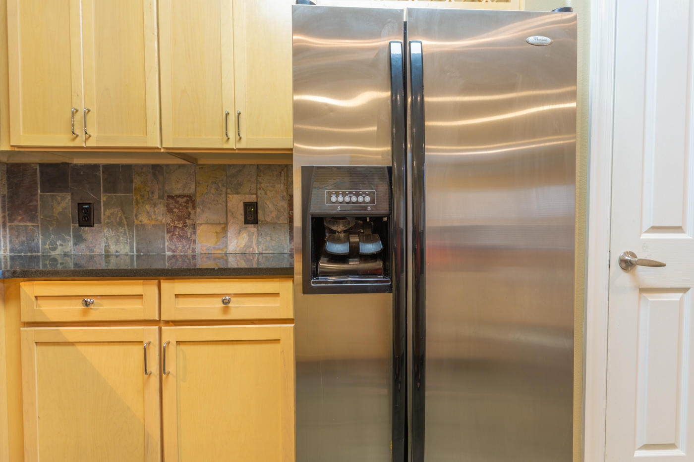SOUTH HAVEN TOWNHOMES - Residential Lease