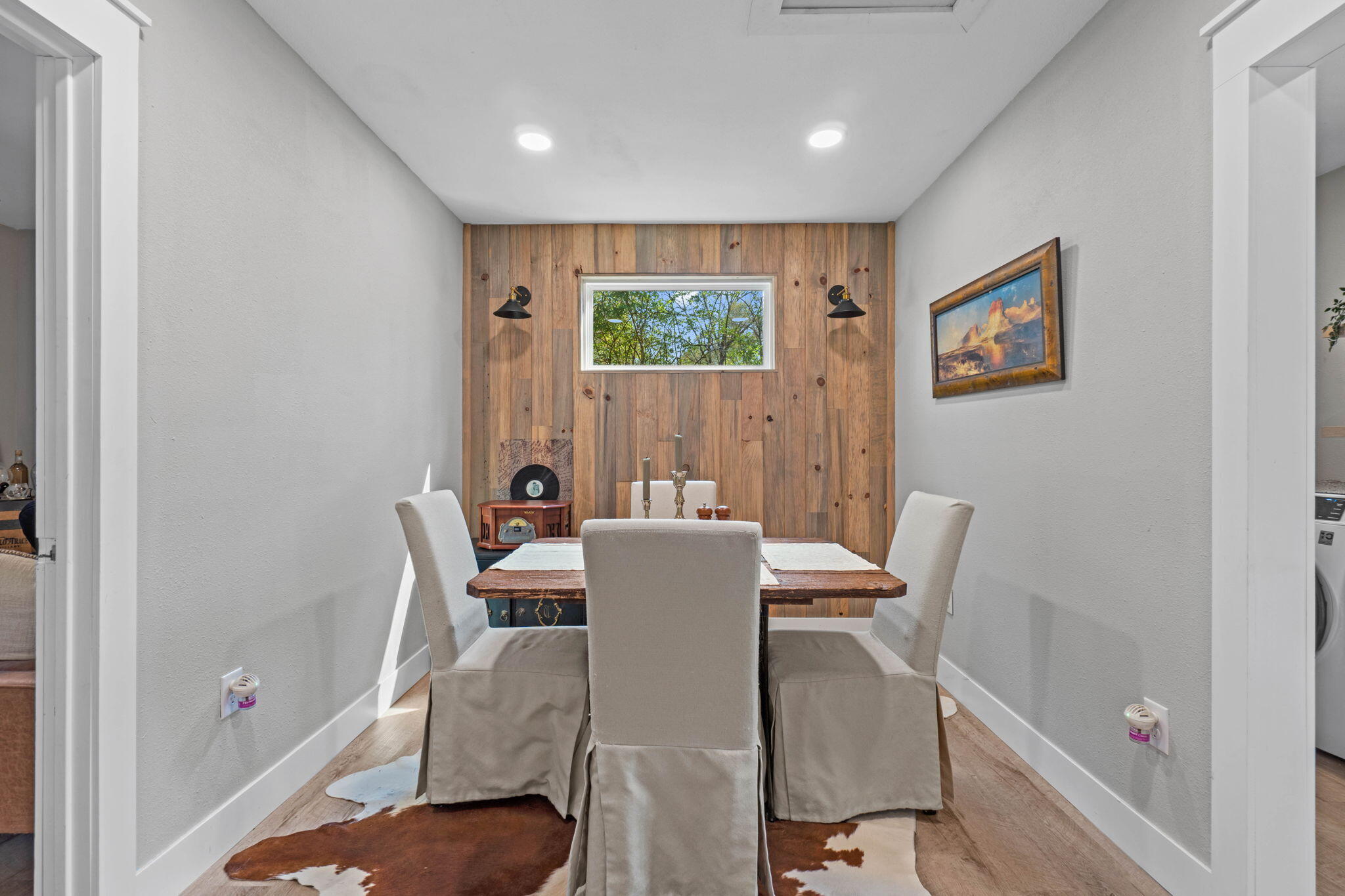 MCLAUGHLIN & HARRIS - Residential