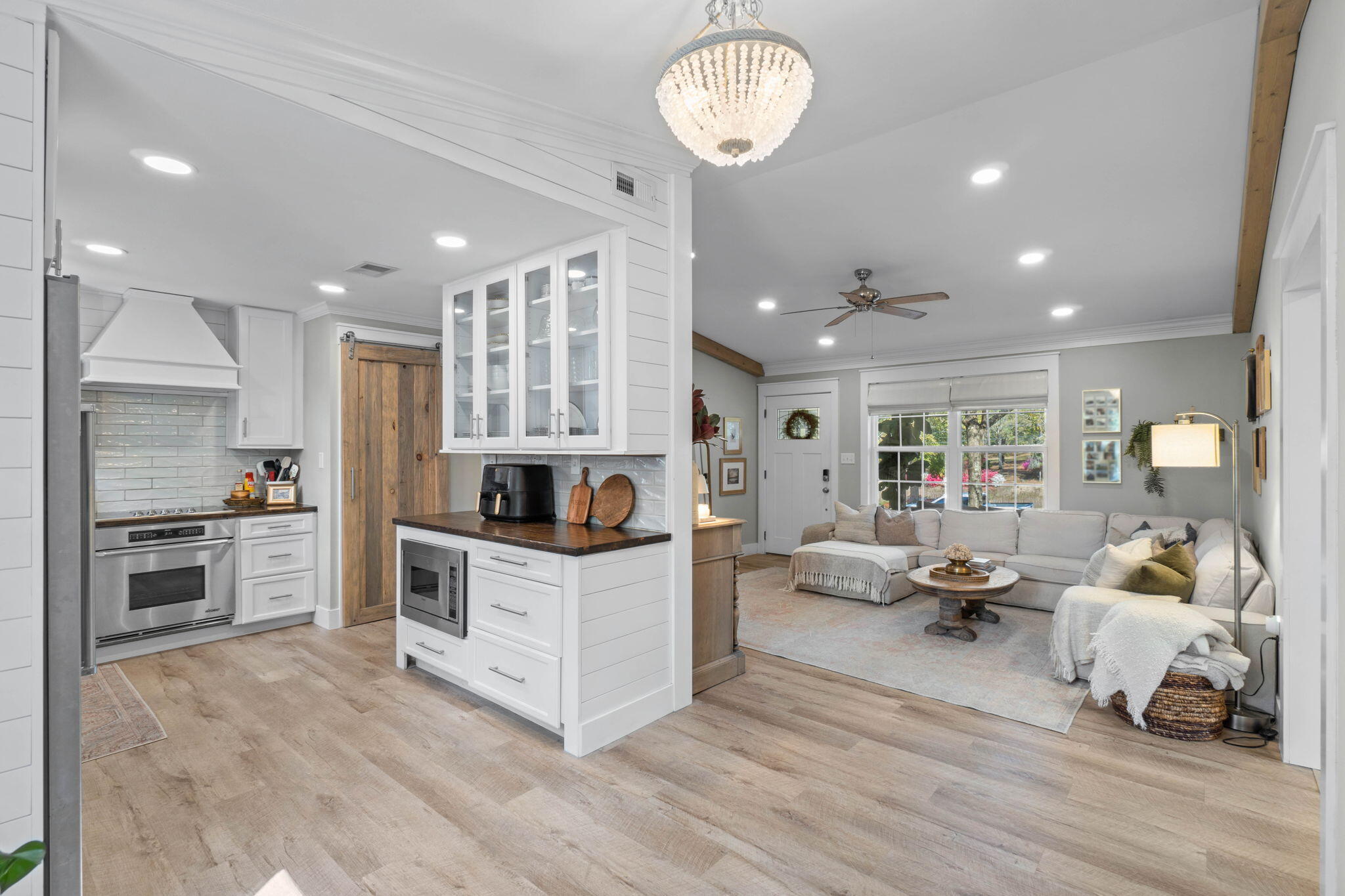 MCLAUGHLIN & HARRIS - Residential