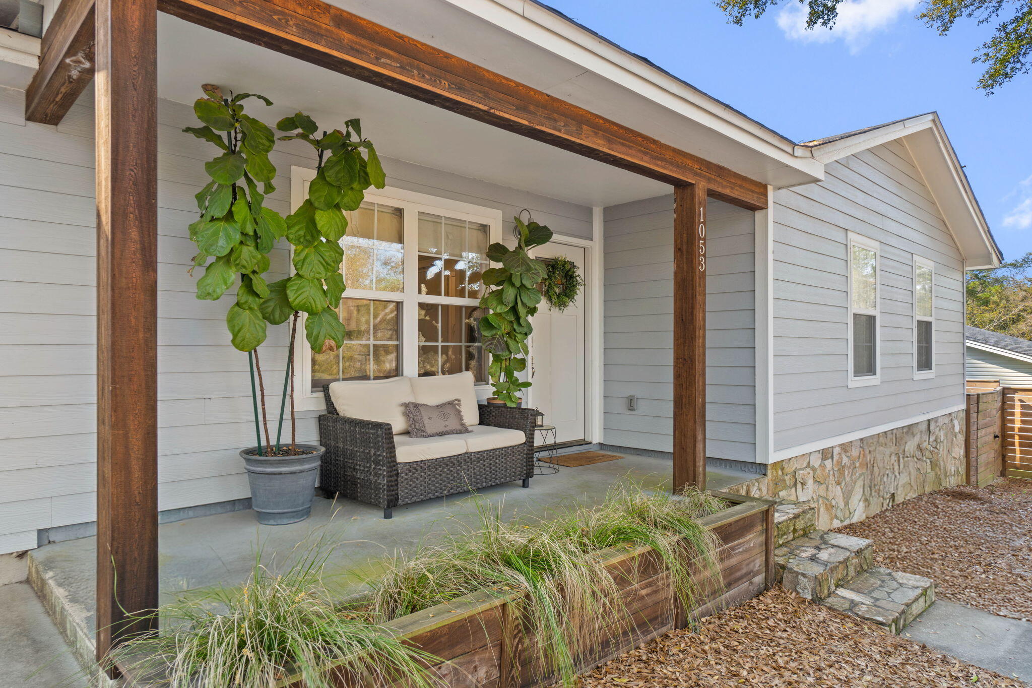MCLAUGHLIN & HARRIS - Residential